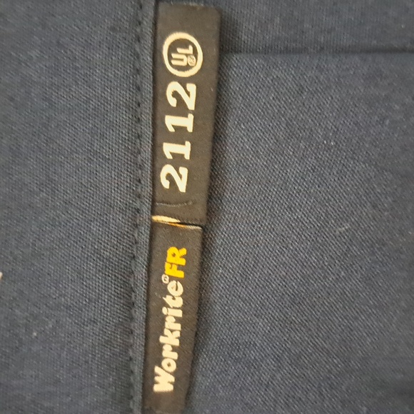 12 pieces of Nomex and Bulwark protective apparel - Picture 8 of 14